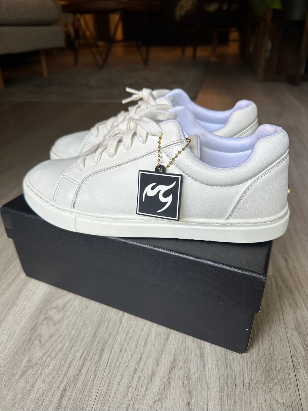 Fuego Dance Shoes Low-top white